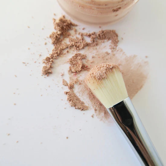 Root #14 Fluffy Eyeshadow Brush Med
