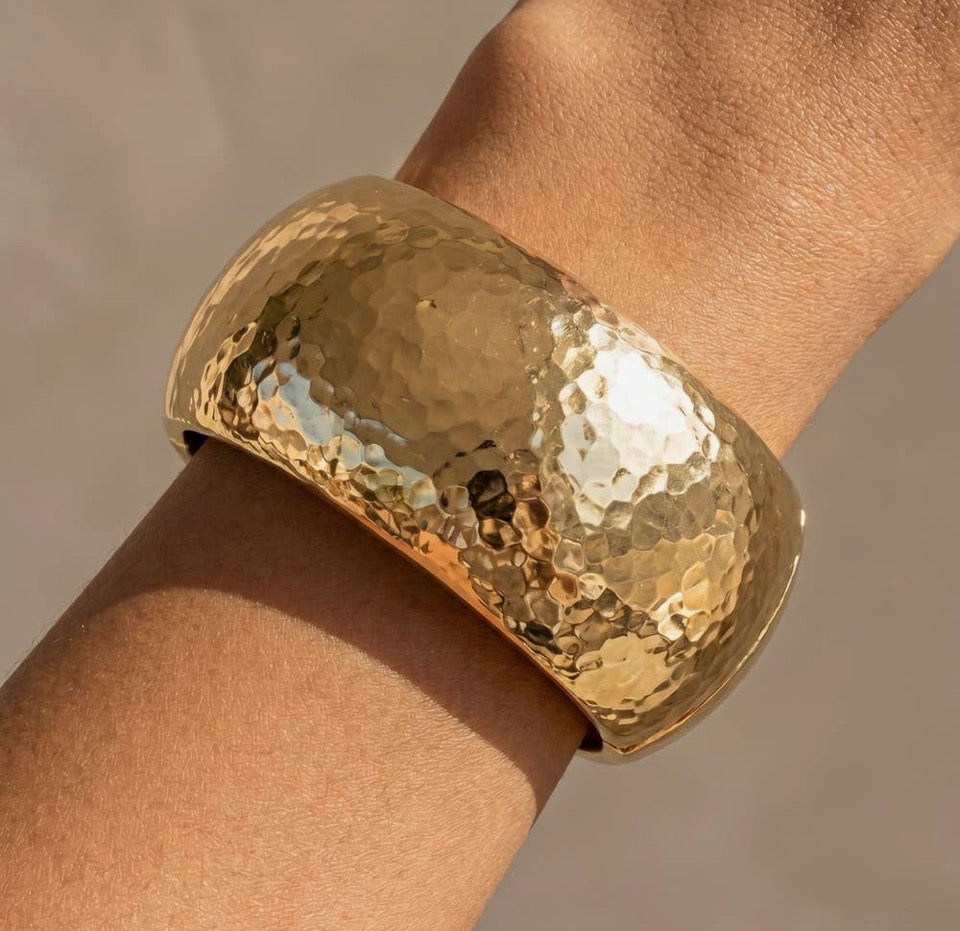 Hammered Statement Bangle Gold