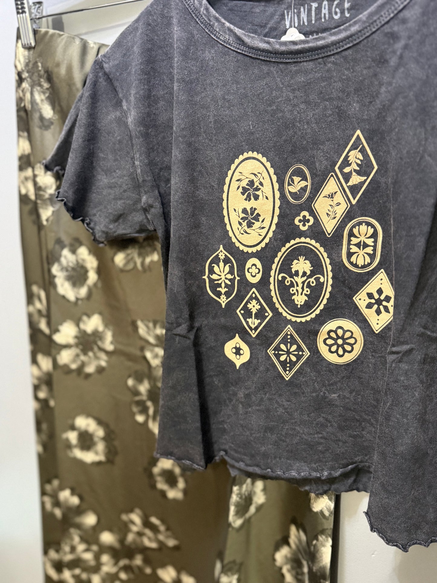 Flower Frame Tee