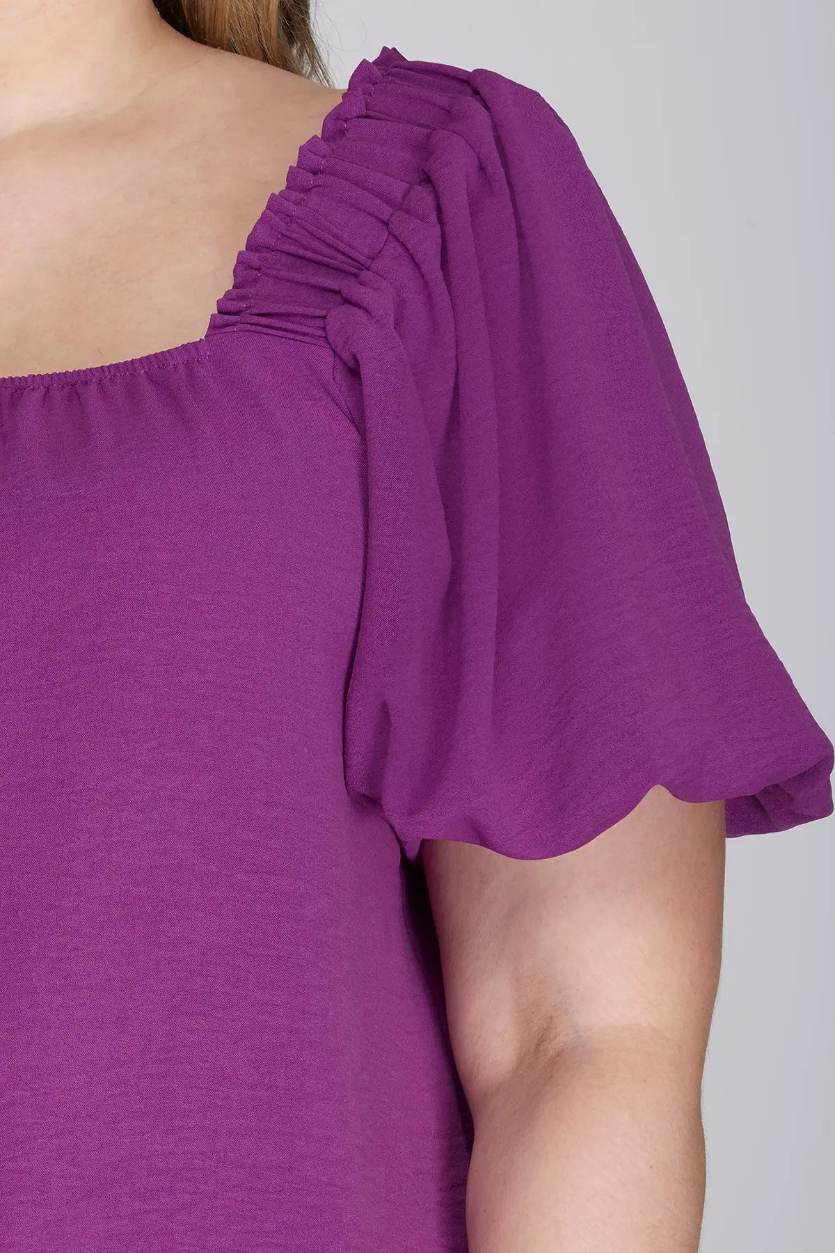 Curvy Magenta Purple Puff Sleeve