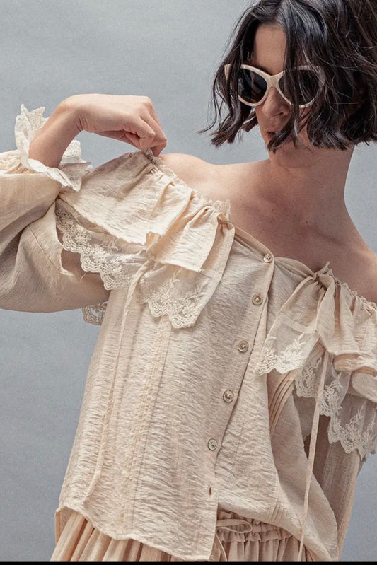 Ivory Lace & Ruffle