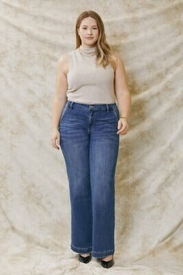 KC Curvy High Rise Wide Leg Trouser