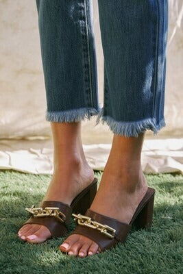 Curvy High Rise Fray Straight Leg