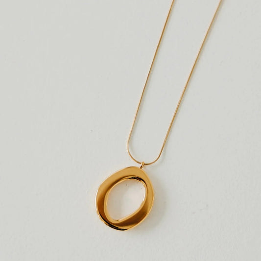 Camille Open Circle Necklace Gold